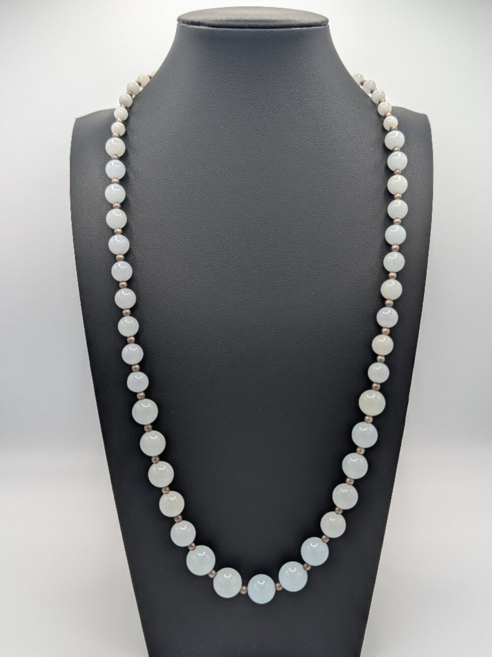 Vintage Blue Chalcedony Agate Stone Graduated Bead Necklace Fishhook Clasp 24"